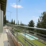 Melivaro Tsoukaladhes