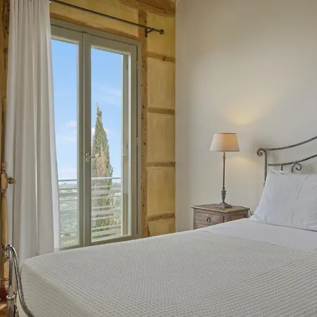 Melivaro Country house *