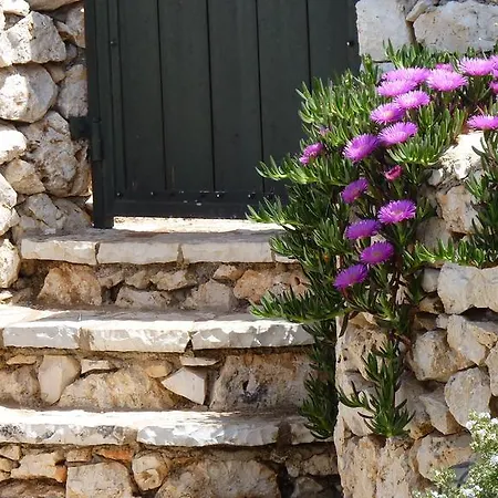 Melivaro * Cukaládesz